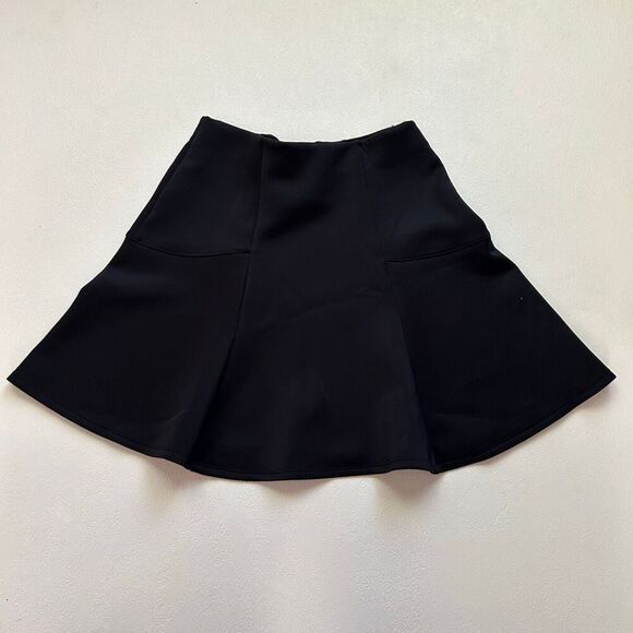 Hollister Black Skater Mini Skirt NWT Size XS - Picture 2 of 6